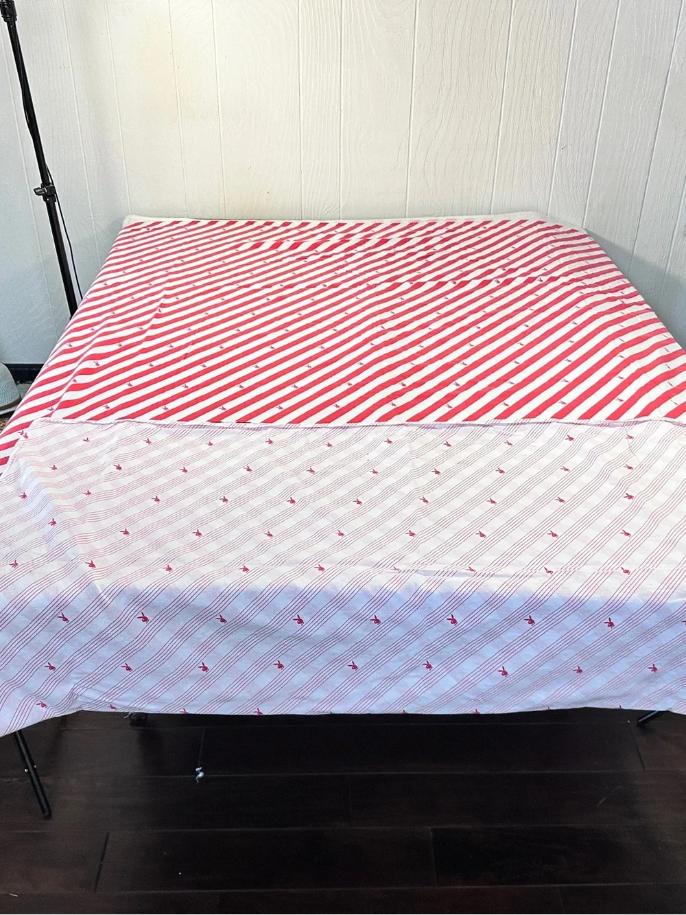 Playboy Vintage Reversible Duvet Cover & (1) Pillow Sham 100% Cotton